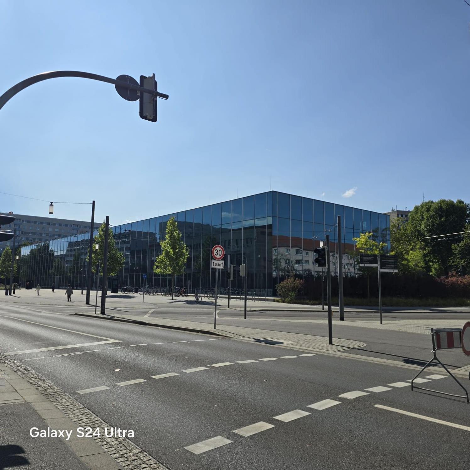 City Apart - Fewo Klimaanlage Whirpool Panoramafenster 5 Personen Kulturdenkmal Dessau-Rosslau ภายนอก รูปภาพ
