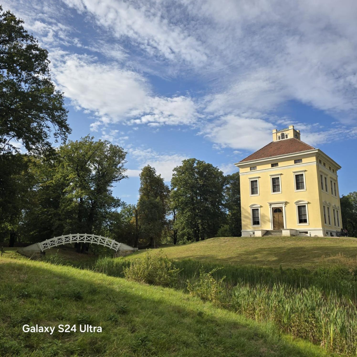 City Apart - Fewo Klimaanlage Whirpool Panoramafenster 5 Personen Kulturdenkmal Dessau-Rosslau ภายนอก รูปภาพ